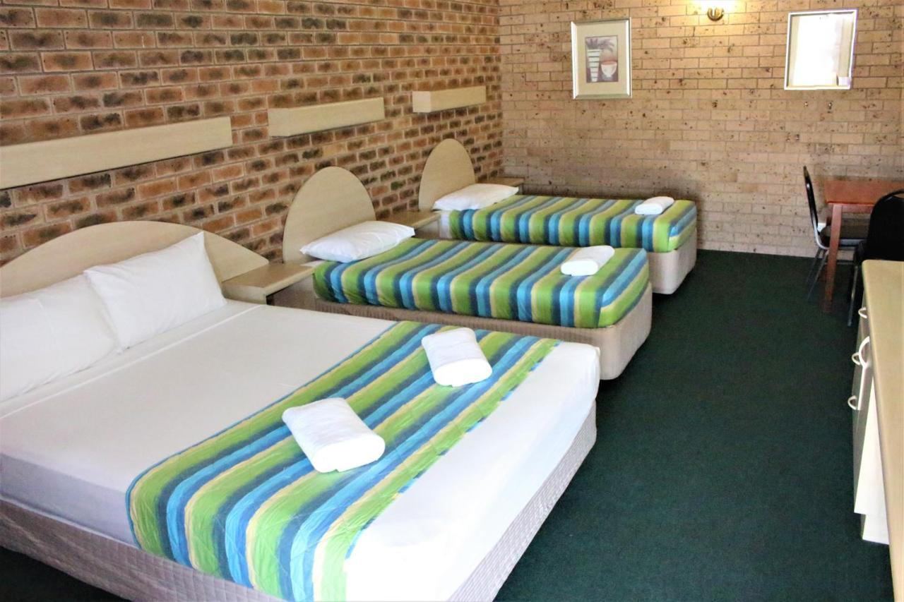 Castle Motor Lodge Боуэн Экстерьер фото